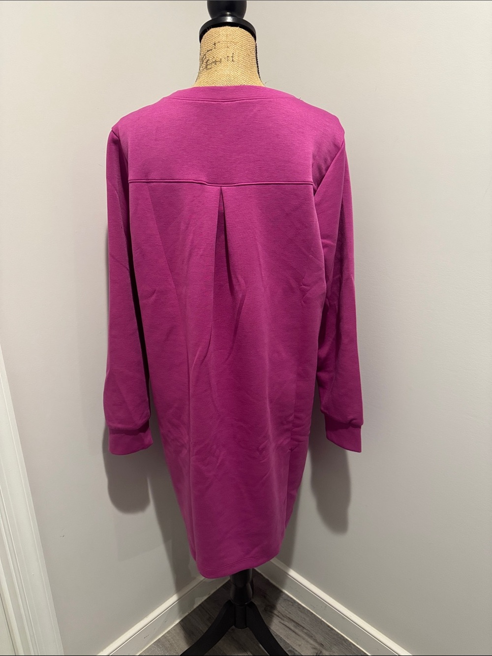 NWT Dear Scarlett Plus Size Long Sleeve Tunic Dress in Magenta - Picture 2 of 6